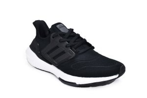 Tênis Adidas UltraBoost 22 - Preto e Branco - Masculino