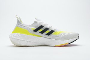 Tênis Adidas UltraBoost 21 - Branco e Verde - Feminino