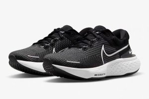 Tênis Nike ZoomX Invincible Run Flyknit 2 - Preto e Prata - Masculino 