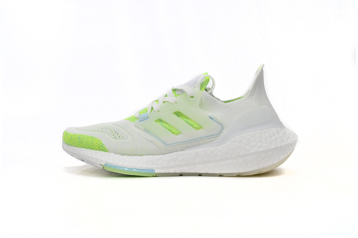 Tênis Adidas UltraBoost 22 - Branco e Verde - Feminino 