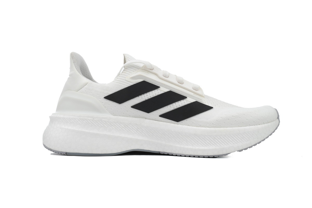 Tênis Adidas Ultraboost 5x - Preto e Branco - Feminino