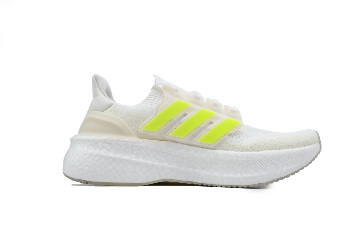 Tênis Adidas Ultraboost 5x - Branco e Verde Claro - Feminino